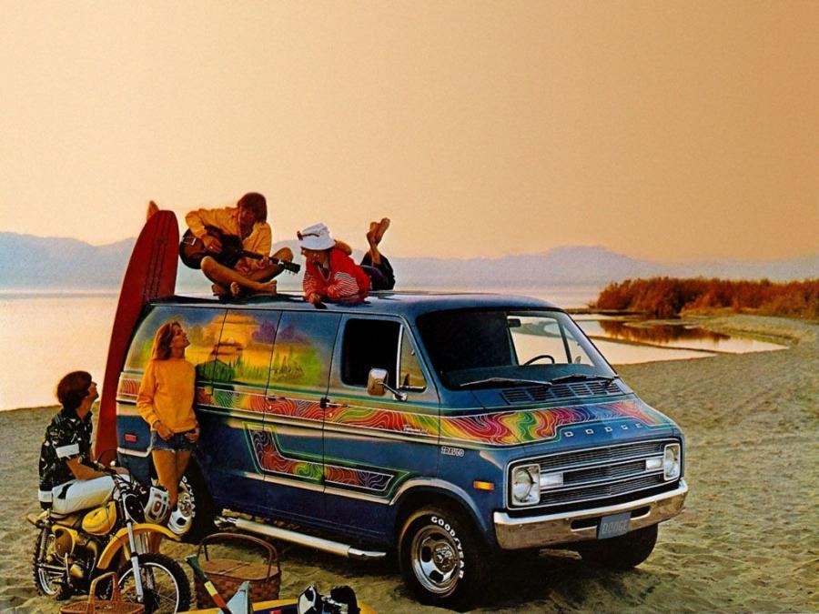  Dodge-Travco Surfer 1976 года  (фото 1 из 1)